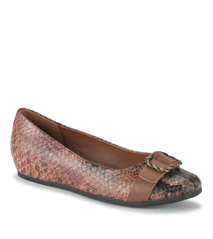Women Baretraps Flats and Loafers Colette Flat Oak