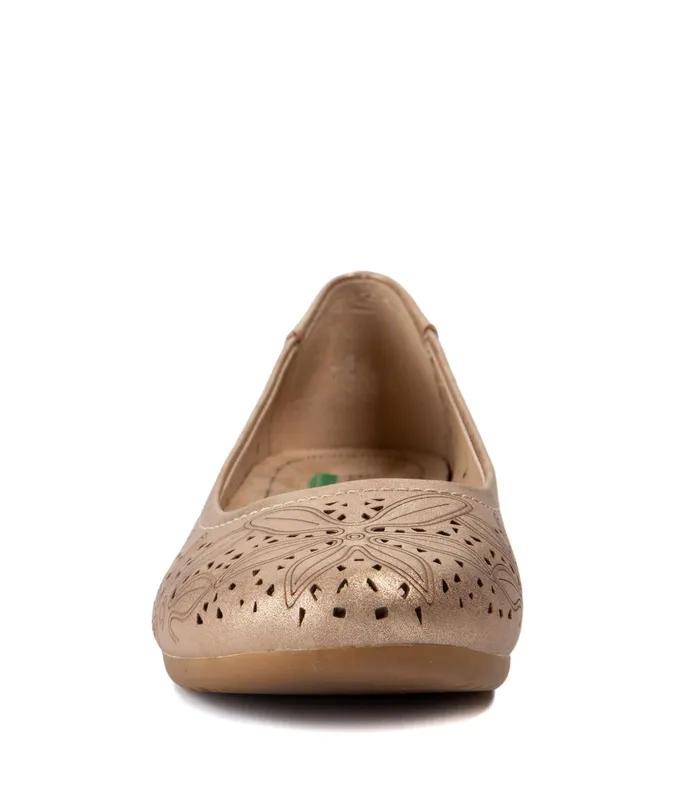 Women Baretraps Flats and Loafers Mariah Casual Flat Soft Gold