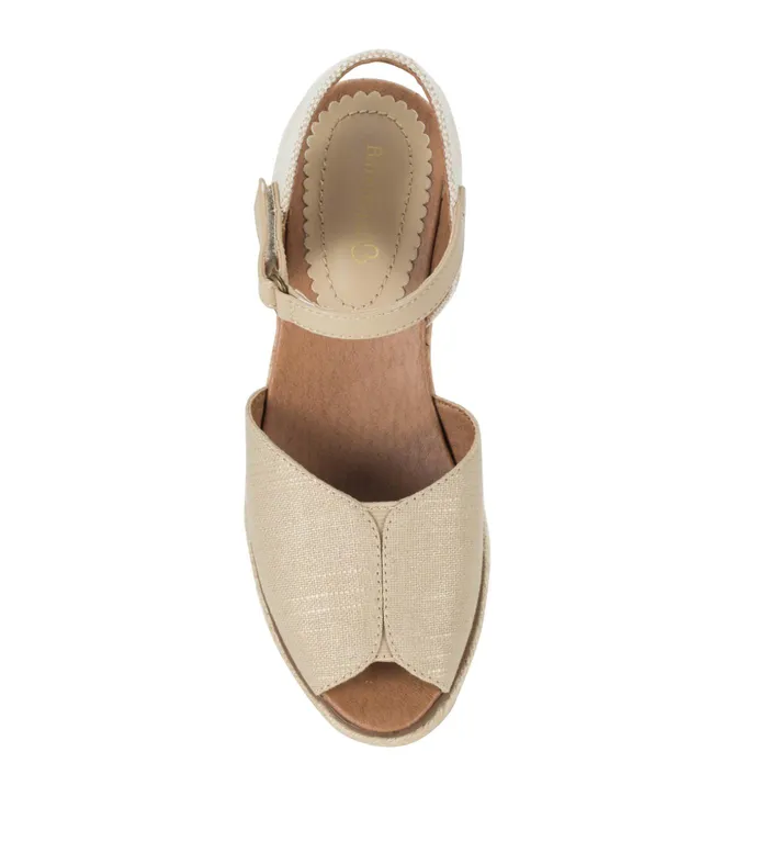 Women Baretraps Wedge Sandals Odetta Espadrille Wedge Sandal Light Gold