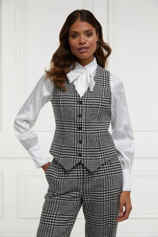 Women In Stock Tailoring Holland Cooper Hampton Waistcoat Large Scale Prince Of Wales Mono