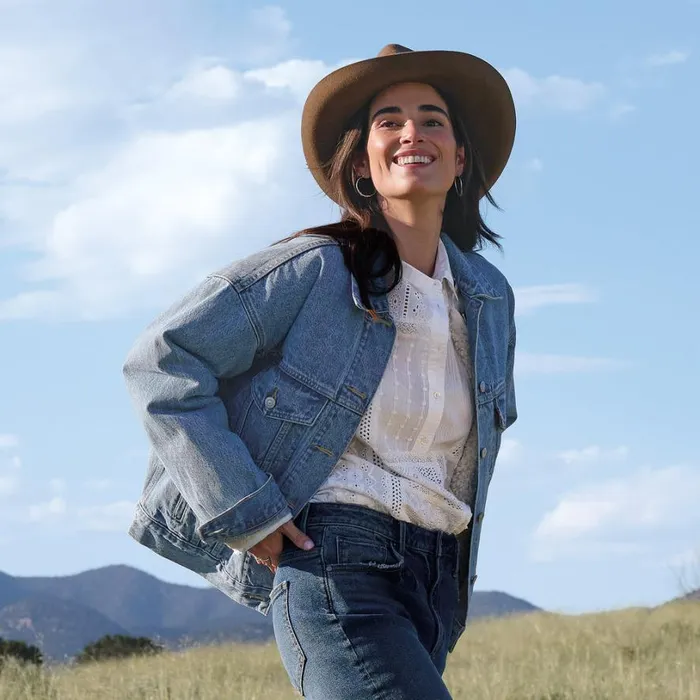 Women Noelia Jean Jacket Light Wash Sundance Catalog Denim Shop