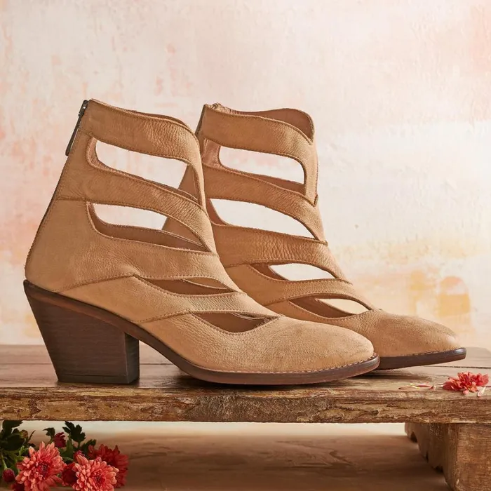 Women Queen Anne Boots Camel Sundance Catalog Boots