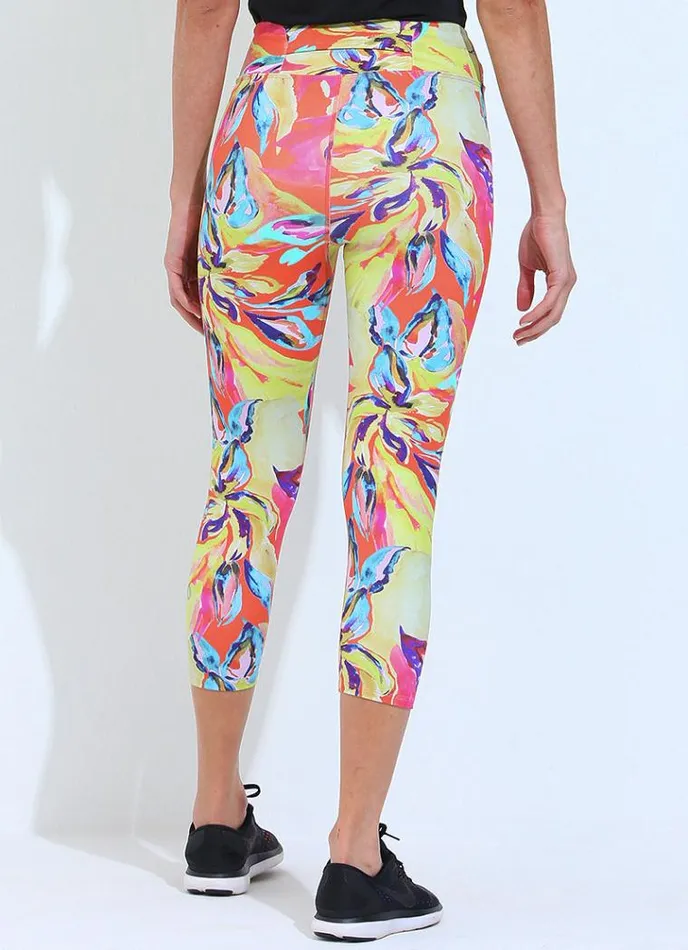 Women Running Crop Iris Dona Jo Leggings and Capris