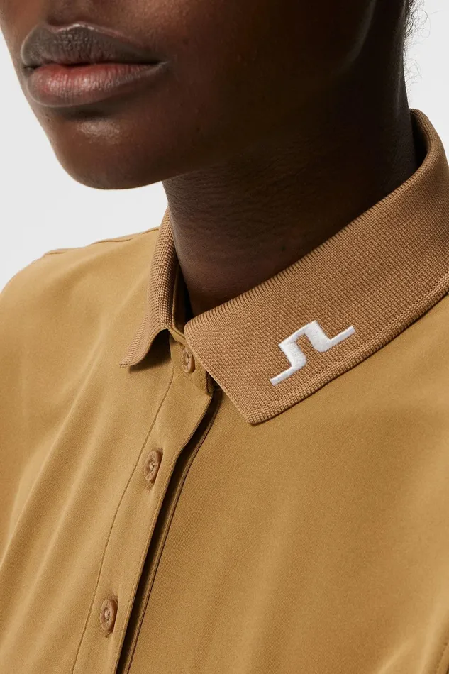 Women Tour Tech Polo Tiger Brown JLindeberg Polo Shirts Women Tour Tech Polo Tiger Brown JLindeberg Polo Shirts